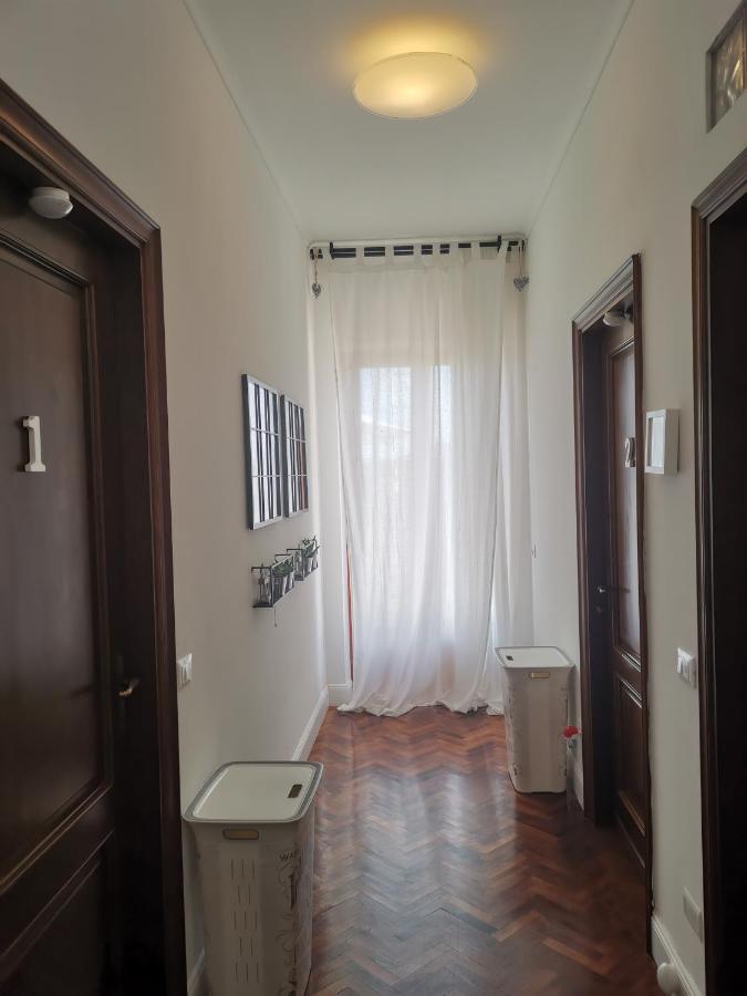Villa Flora Affittacamere Luni Bagian luar foto