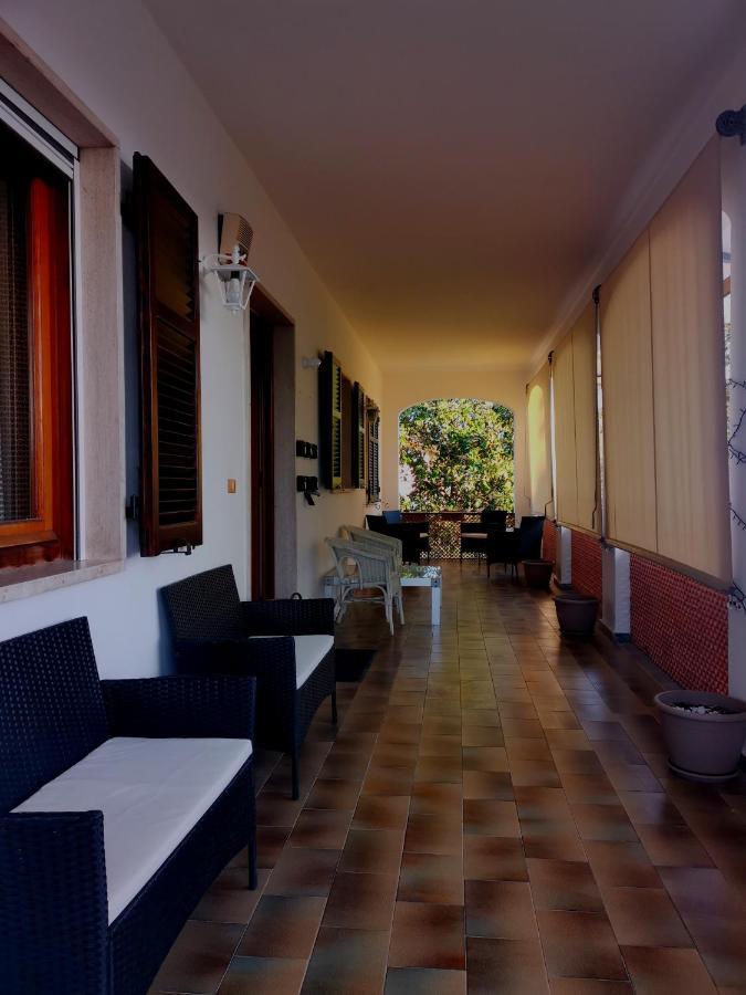 Villa Flora Affittacamere Luni Bagian luar foto
